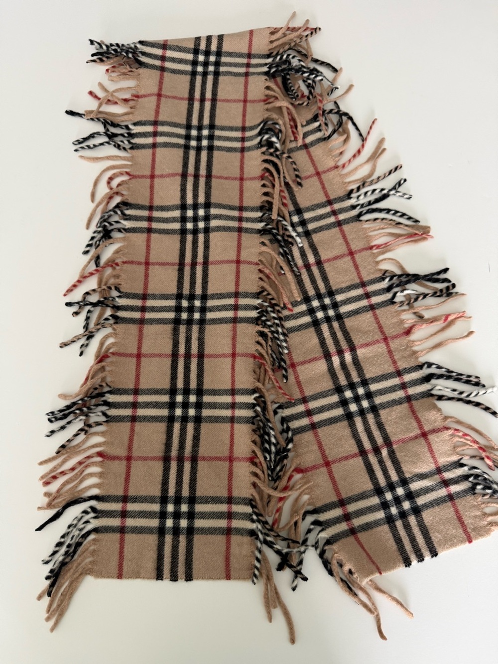 Burberry Beige. Cashmere  Nova  heck Scarf